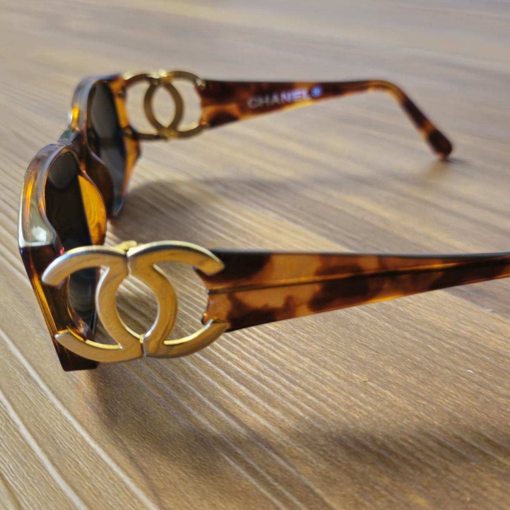 Chanel womans Vintage Havana and Gold sunglasses